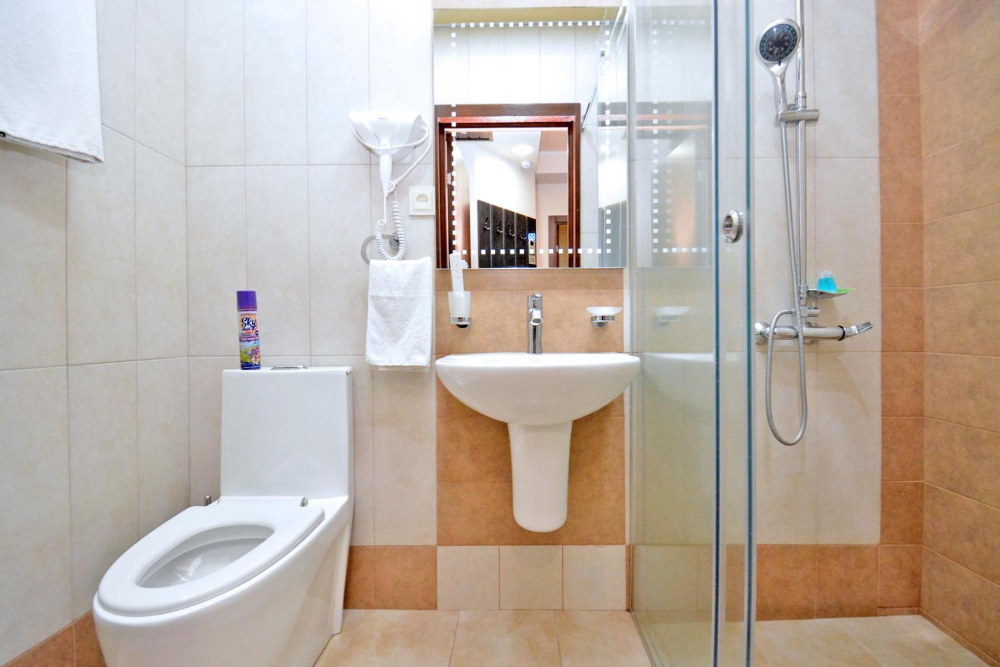 Partez Hotel Erivan Exterior foto