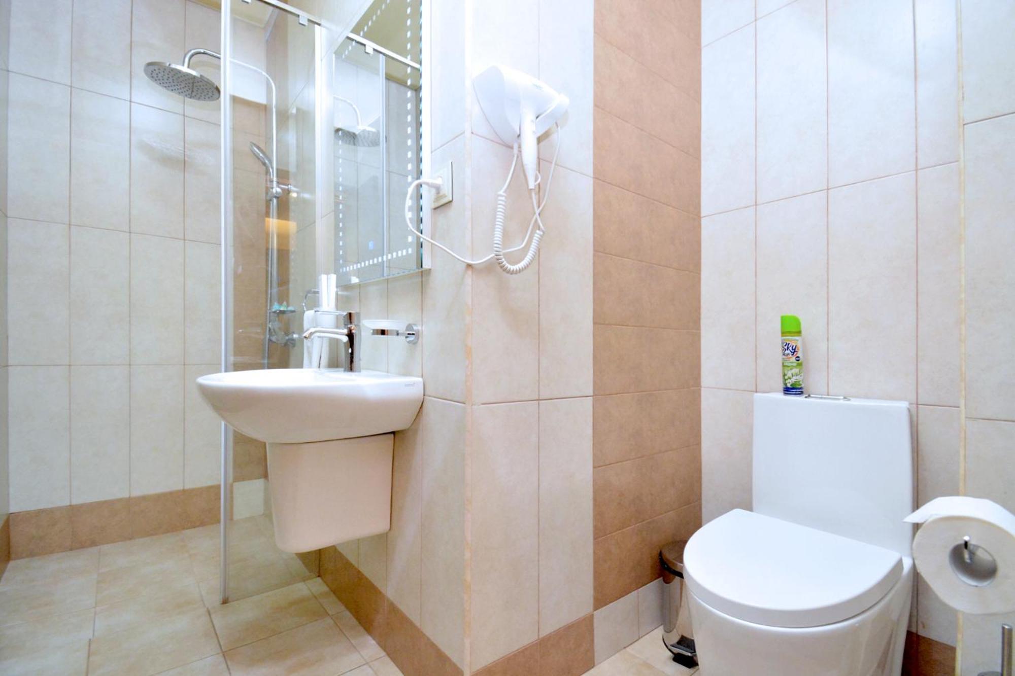 Partez Hotel Erivan Exterior foto
